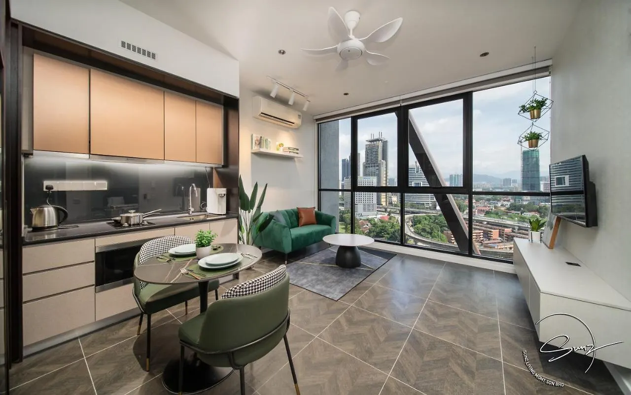 Appartamento Scarlet Suites Klcc By Sunz Living Kuala Lumpur