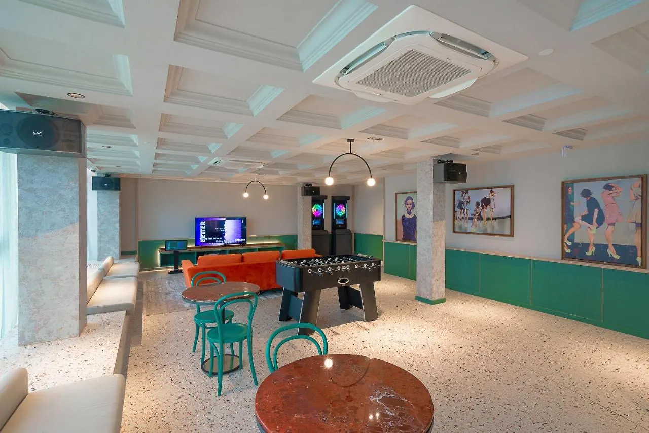 Apartment Scarlet Suites Klcc By Sunz Living Kuala Lumpur
